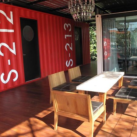 Sleepbox Chiangmai Hotel Chiang Mai Luaran gambar
